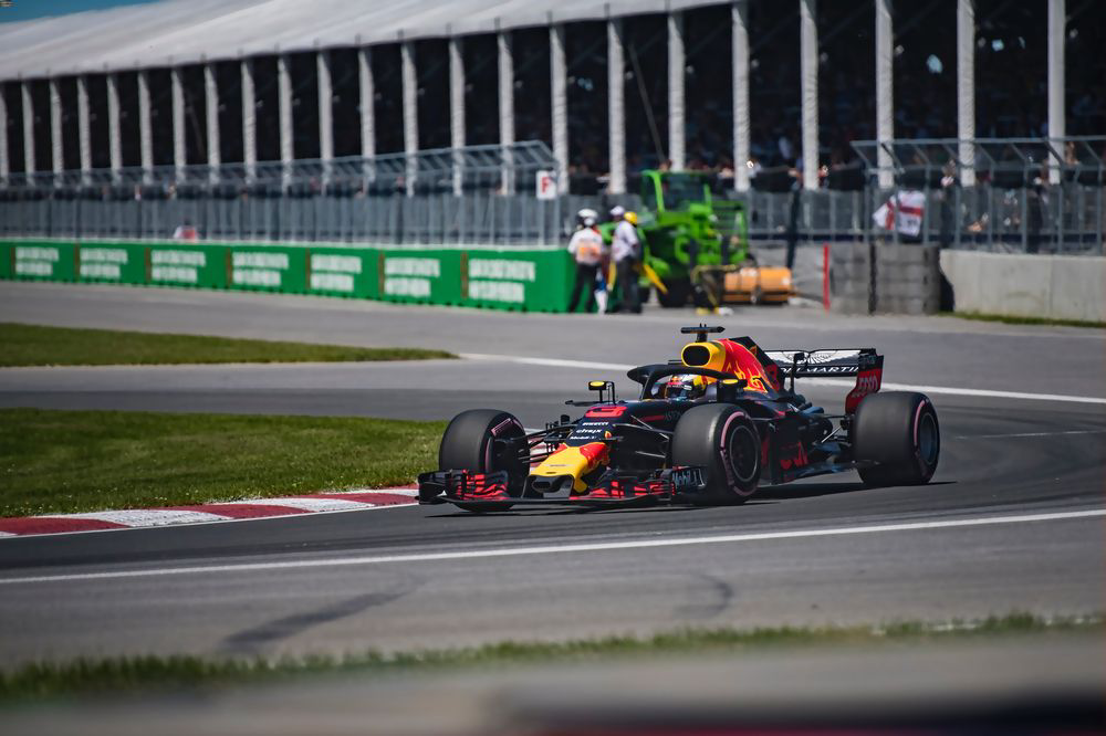 formula 1 driver racing formula 1 racing